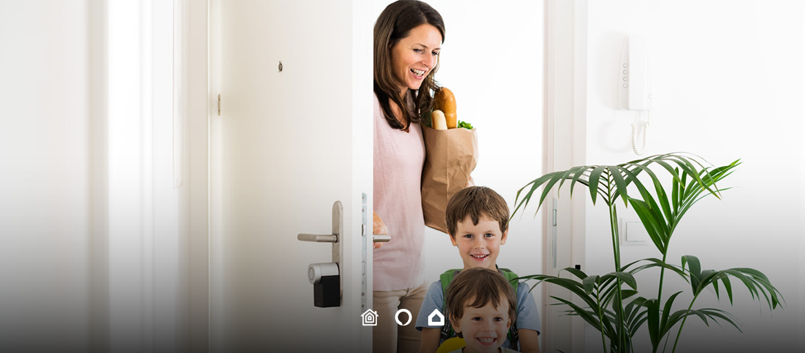 Your smart home starts at the door. Integrate Nuki smart lock with a Loxone or KNX home and gain control